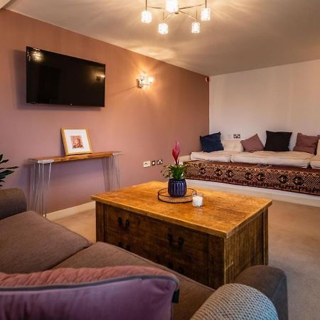Lux Duplex Apartment 19Th Century Chapel Wakefield Centre Екстер'єр фото